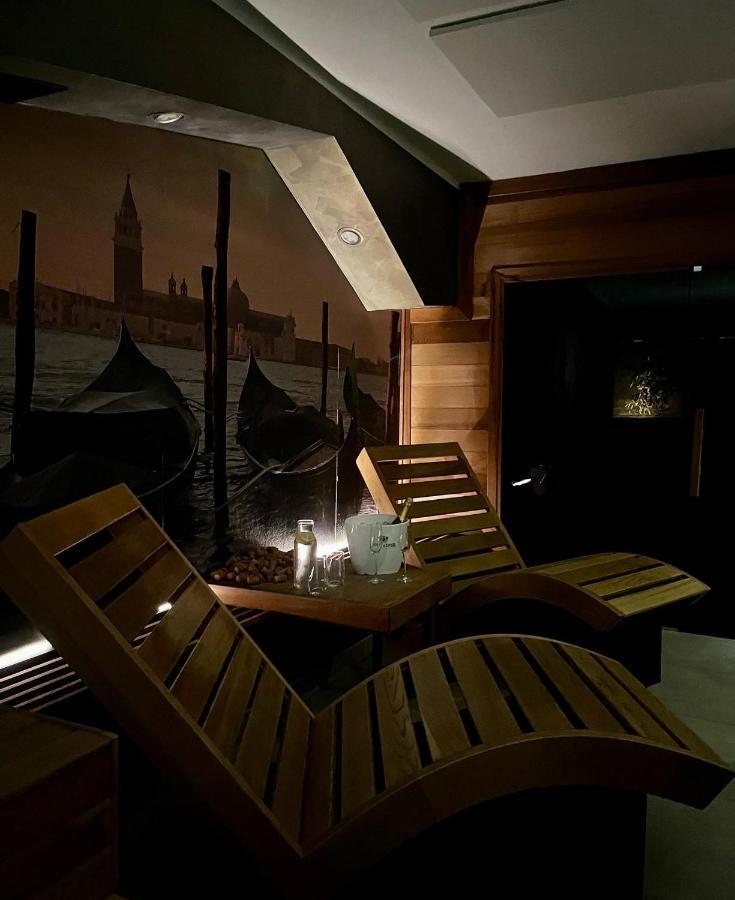 Veneziana Boutique Superior